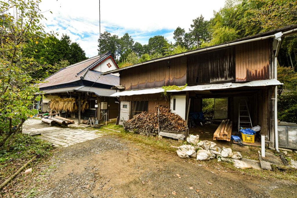 現在の画像に代替テキストがありません。ファイル名: yaotsu-satoyamakoya01-4.jpg