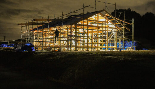 桜みちの石場建て３　建前